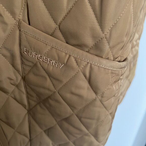 Burberry Dranefeld Quilted Jacket - Picture 11 of 15